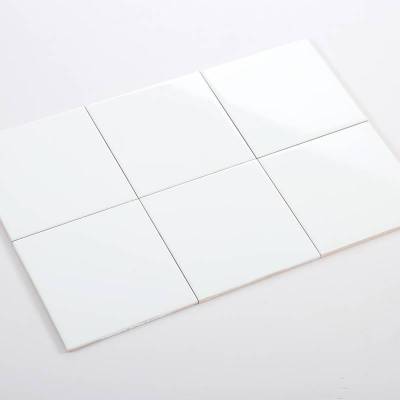 Gạch thẻ trắng bóng phẳng EM151500