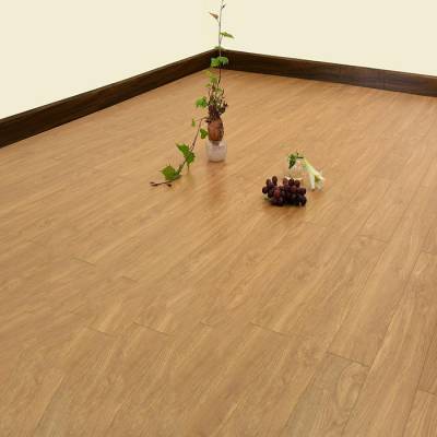 SÀN GỖ CÔNG NGHIỆP MORSER MS 105 (DÀY 12MM) CỐT XANH